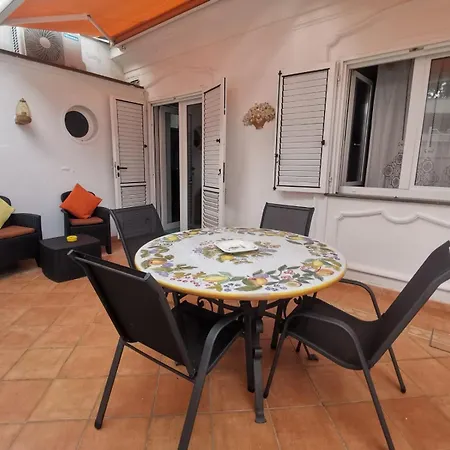 Center Augusto Park Apartment *